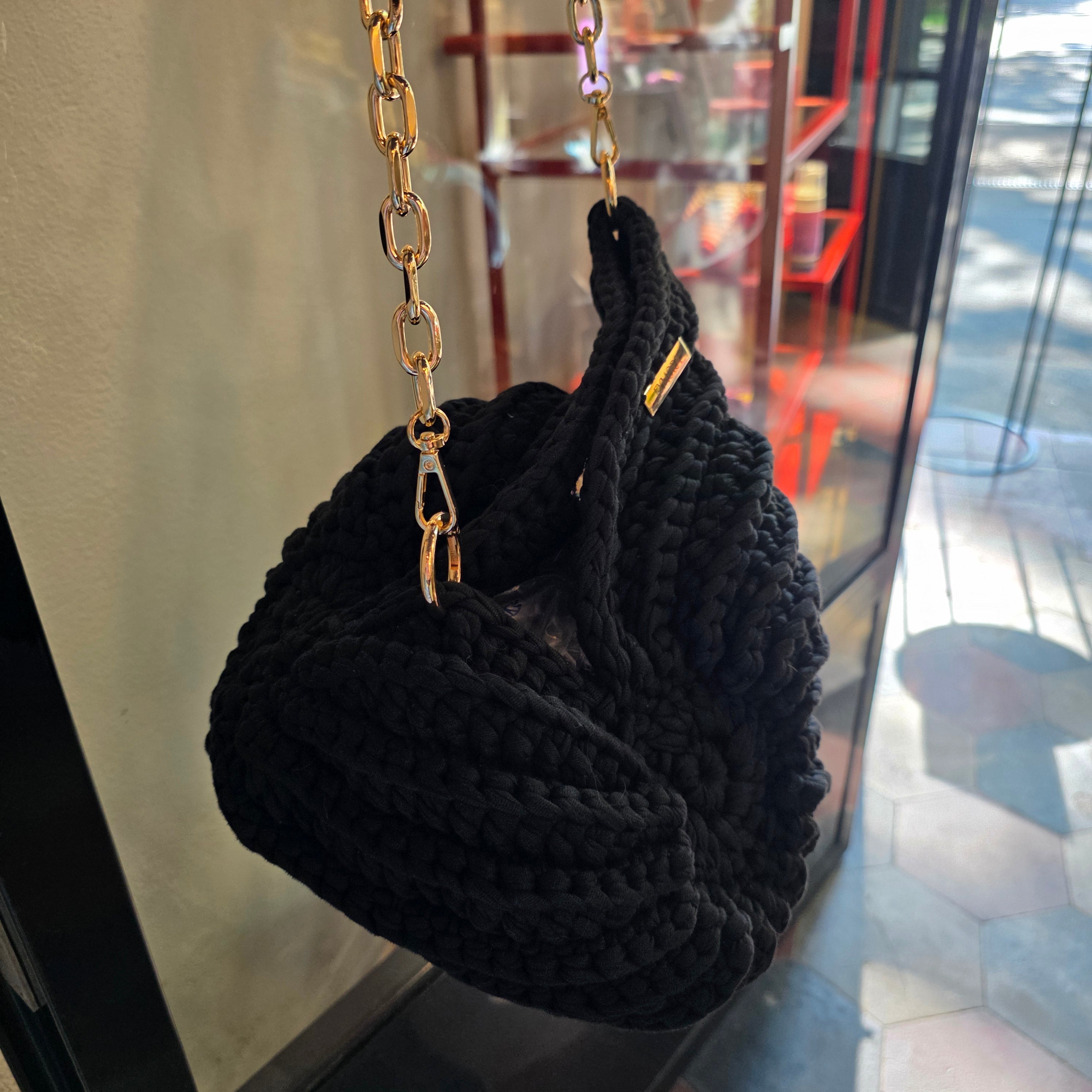 Borsa "Nautilus" in Fettuccia – Nero Classico con Catena Gold