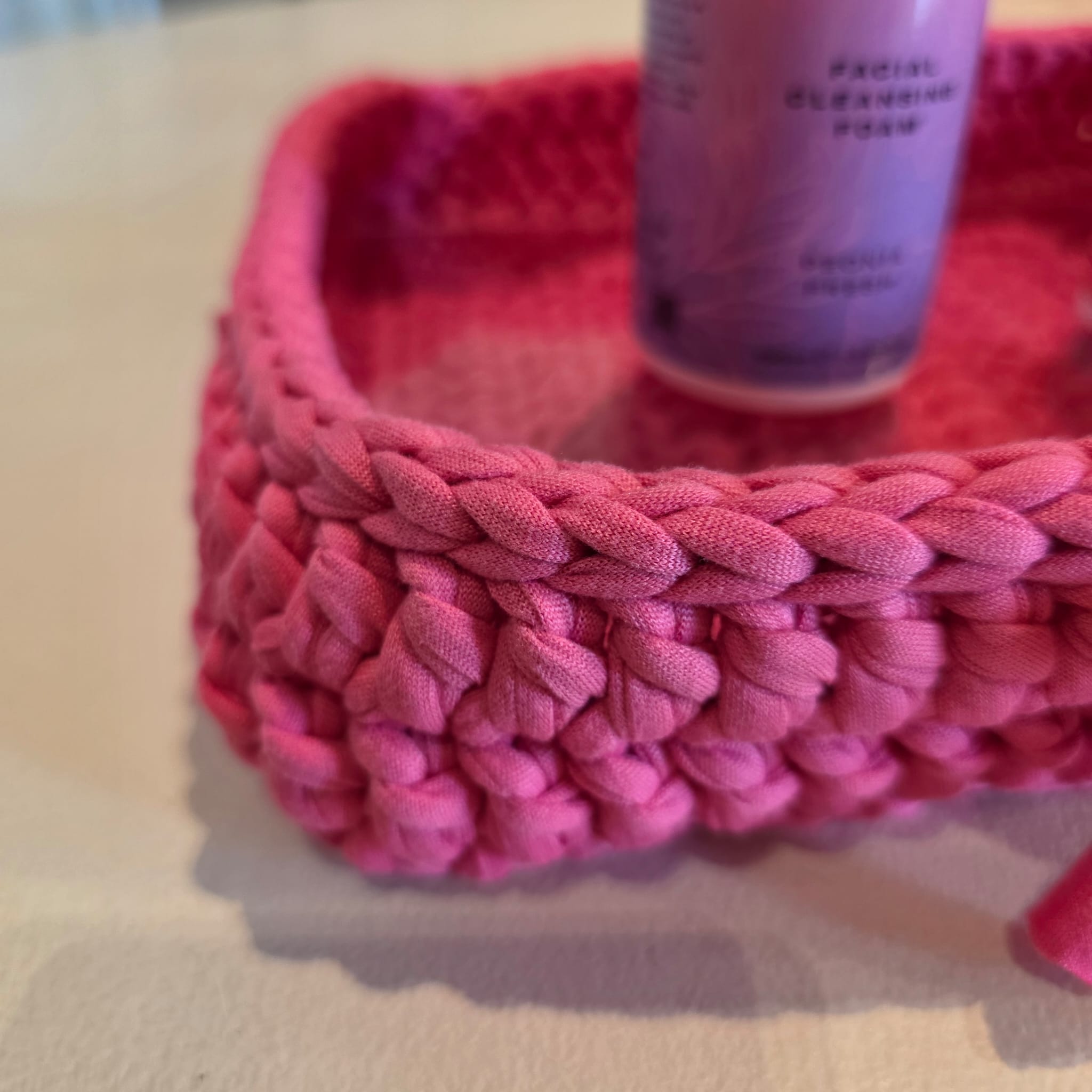 Cestino Organizzatore Rettangolare in Tessuto Intrecciato – Rosa Shocking