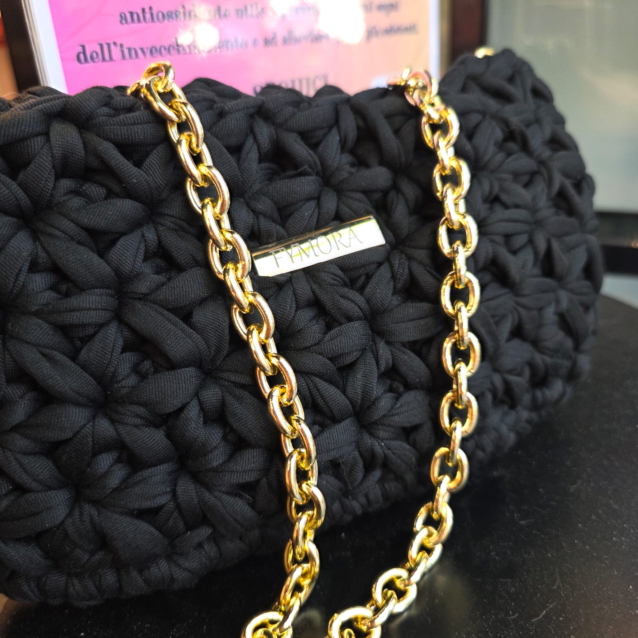 Pochette a Tracolla "Starlet" ad Uncinetto – Total Black & Gold
