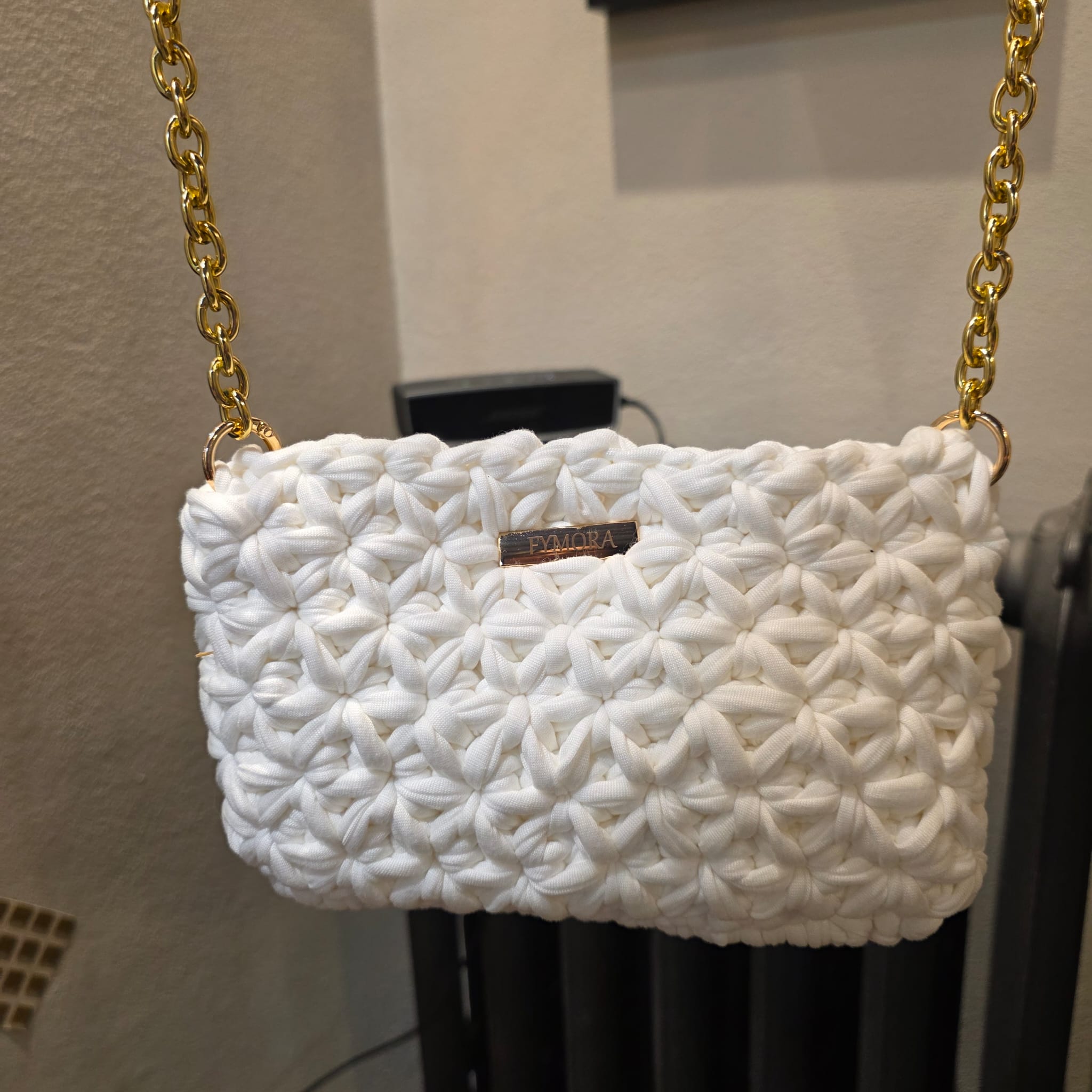 Pochette a Tracolla "Starlet" ad Uncinetto – Bianco Ottico e Oro