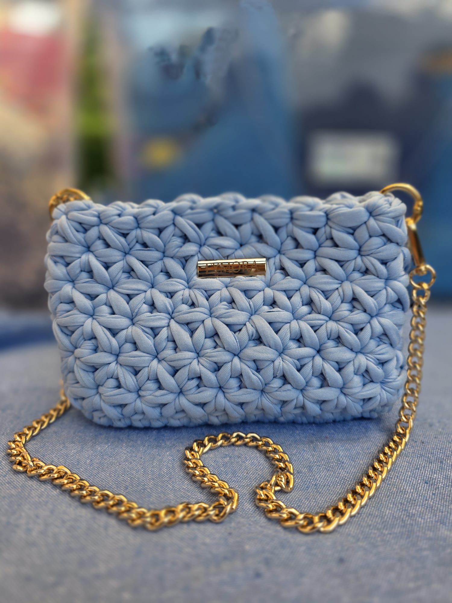 Mini Tracolla Rettangolare Fymora Azzurro Polvere – Dettagli Oro